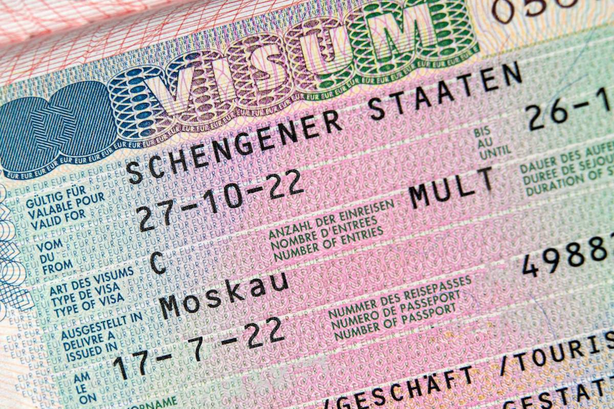 Считают угрозой: выдача многократных шенгенских виз россиянам ограничена Еврокомиссией