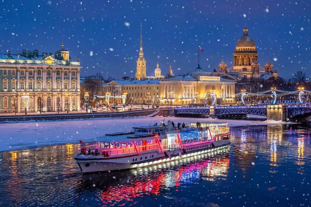 Зимние прогулки по Неве: Петербург открывает туристическую навигацию в холодный сезон Зимние прогулки по Неве: Петербург открывает туристическую навигацию в холодный сезон