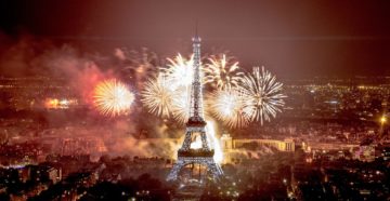 Как отметить Новый год в Париже в 2024 году