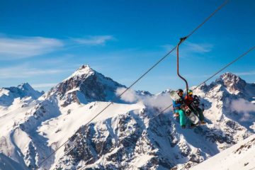 You are currently viewing Отдых на горнолыжном курорте Домбай зимой 2023