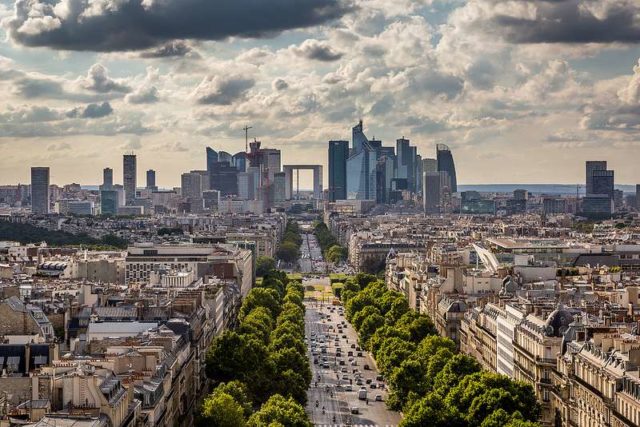 Вид на Париж с Триумфальной арки