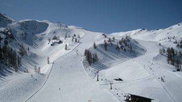 You are currently viewing Отдых на горнолыжном курорте Архыз зимой в 2023 году