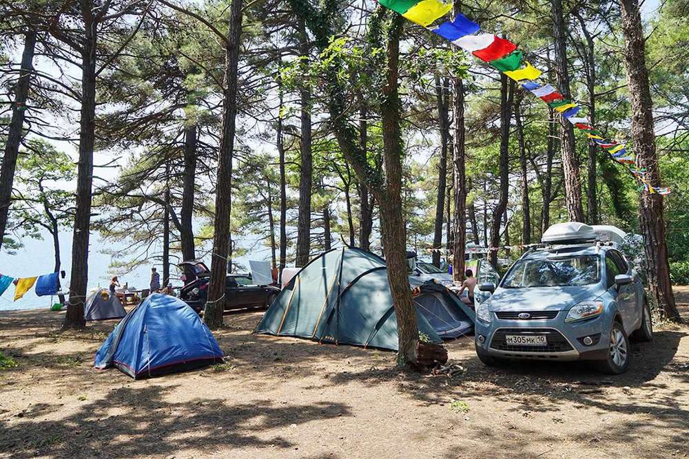 В палатках на черном море