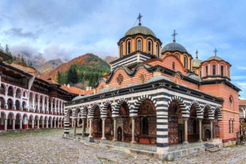 Вы сейчас просматриваете Рильский монастырь в Болгарии