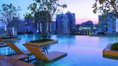 Топ 10 отелей в Бангкоке с бассейном на крыше
