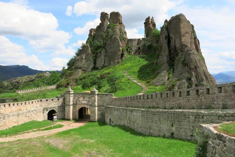 Крепость и скалы Белоградчика