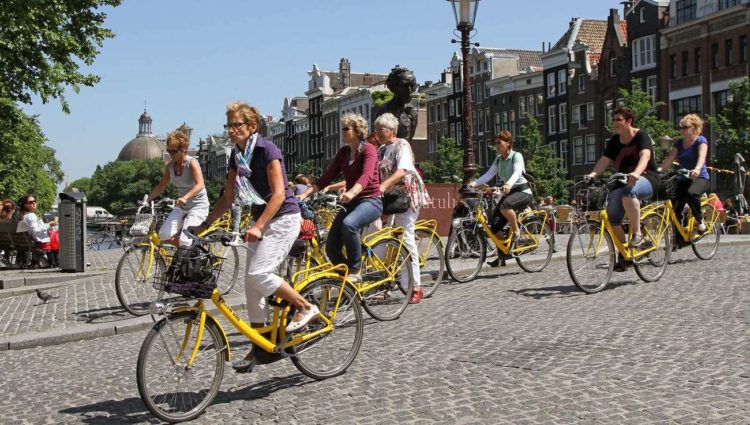 На велосипеде по Амстердаму