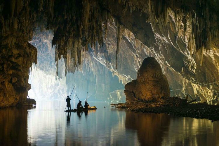Пещеры у озера Чео Лан