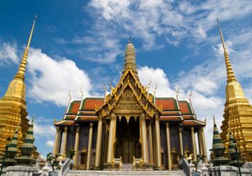 Вы сейчас просматриваете Храм Изумрудного Будды в Бангкоке Wat Phra Kaew