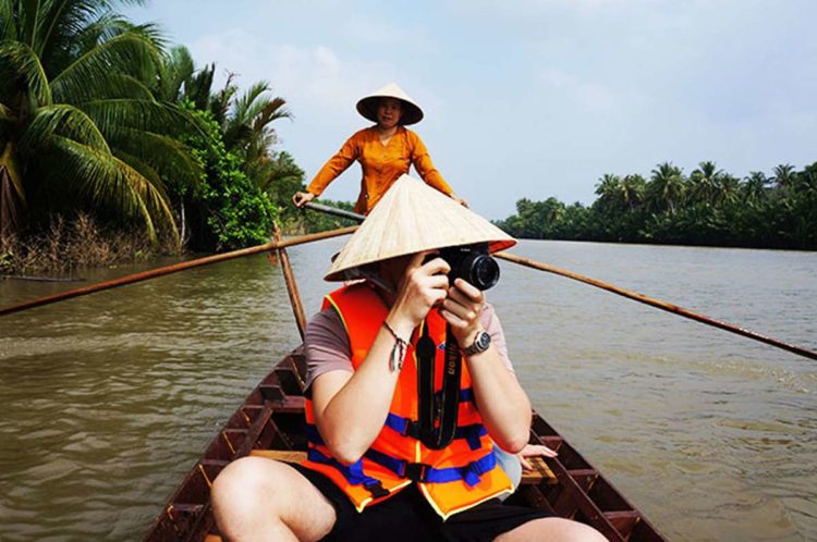 туристы во Вьетнаме