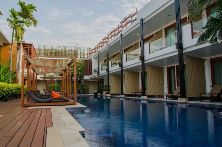 Отель La Flora Resort Patong
