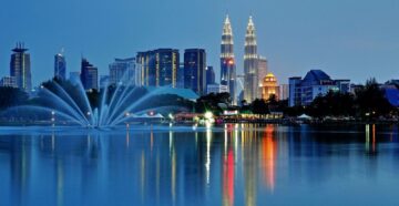 В Малайзии сократили срок карантина для туристов, привившихся от коронавируса