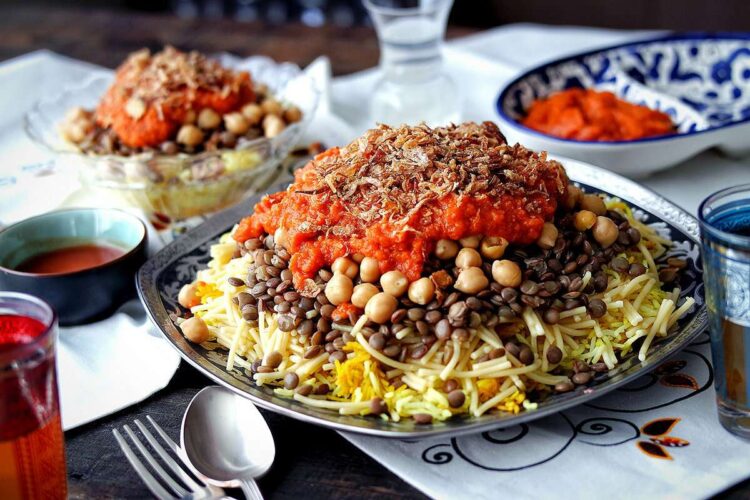 Кошари — национальное египетское блюдо из макарон и риса