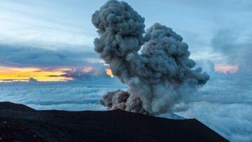 You are currently viewing В Индонезии внезапно проснулся вулкан: есть погибшие
