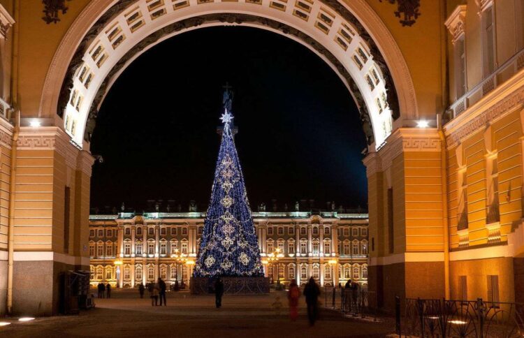 Экскурсия Новогодний Петербург и самые красивые елки