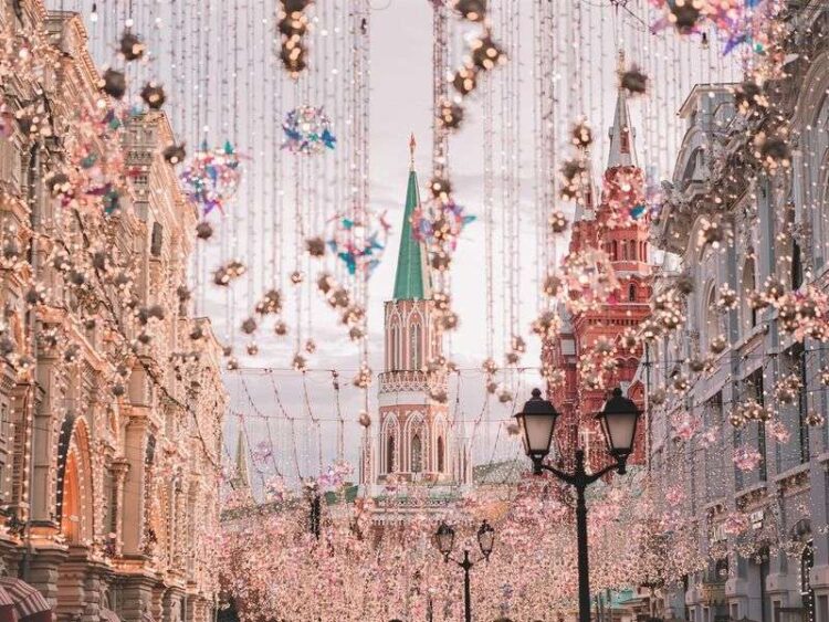 Экскурсия Огни и сюжеты новогодней Москвы