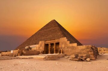 Вы сейчас просматриваете ТОП 10 лучших экскурсий на пирамиды из Каира в 2023 году