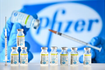 Вы сейчас просматриваете В Европу без ограничений: запущены вакцинные туры для получения одобренной в ЕС Pfizer