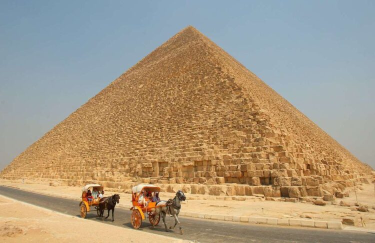 Поездка на пирамиду Хеопса