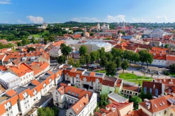 Вы сейчас просматриваете Литва возобновляет выдачу виз для российских туристов и приглашает в гости