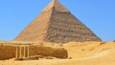 пирамида Хефрена в Египте
