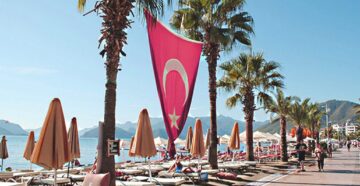 Туризм Турции на грани краха: многие отели уйдут с молотка за долги, туристы напуганы спецоперацией и санкциями