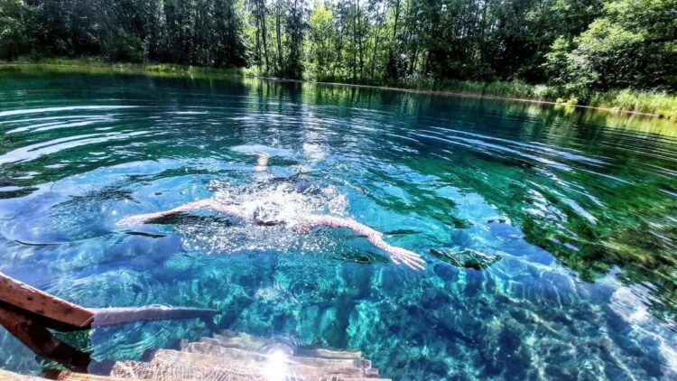 Голубое озеро в Казани летом