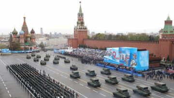 Вы сейчас просматриваете День Победы в России: 9 мая 2022 в 28 городах пройдут военные парады в честь 77-й годовщины Победы