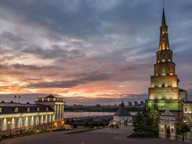 Групповая вечерняя обзорная экскурсия по Казани