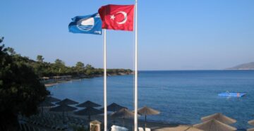 Лучше, качественнее, безопаснее: в Турции увеличилось число пляжей с Голубым флагом