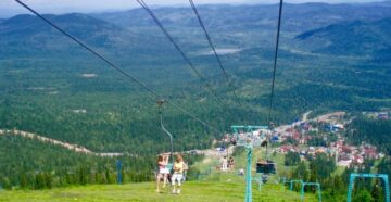 Новый круглогодичный курорт России: Шерегеш впервые открылся для туристов на летний сезон 2022