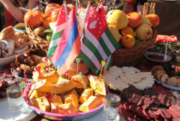 Вы сейчас просматриваете Какие праздники отмечают в Абхазии в 2023 году