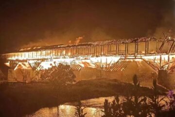 Вы сейчас просматриваете 900 лет истории сгорели: в Китае уникальный старинный мост полностью разрушился из-за пожара