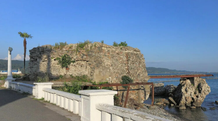 Крепость Диоскурия