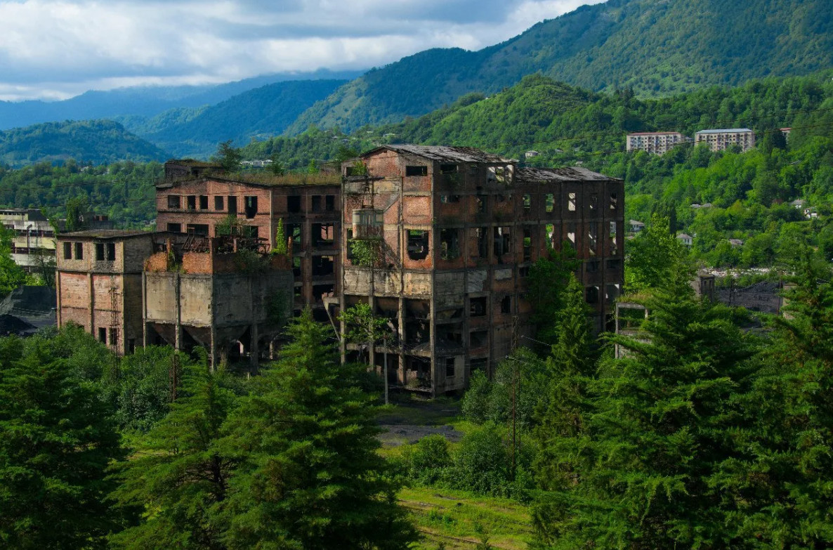 Ткварчели город призрак Абхазия