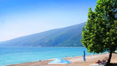 Топ 15 лучших пляжей Абхазии, где можно купаться в 2023 году