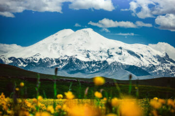 Вы сейчас просматриваете Гора Эльбрус — самая высокая гора в России