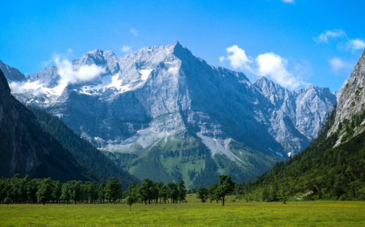 Величественные горы Кавказа