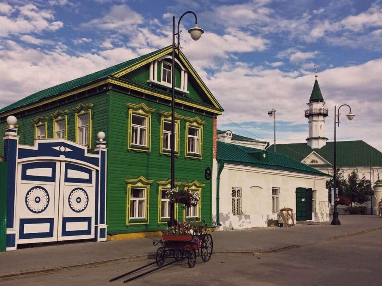 Старый экскурсия. Старо-Татарская Слобода в Казани. Музей Старотатарская Слобода г Казани. Старотатарская Слобода г Казани экскурсия. Казань улица Татарская Слобода.