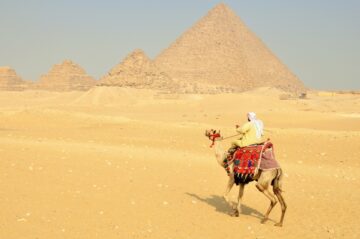 Вы сейчас просматриваете Вынужденная распродажа: цены на туры в Египет из России рухнули в 1,5–2 раза из-за мобилизации