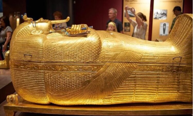 Сокровищница Тутанхамона в Каирском музее в Египте