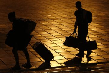 Вы сейчас просматриваете Русофобия в Европе: россиян среди ночи выгнали из отеля в Венгрии из-за их национальности