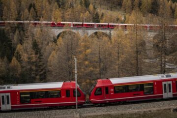 Вы сейчас просматриваете В Швейцарии запустили гигантский поезд из ста вагонов, который попал в Книгу рекордов Гиннеса
