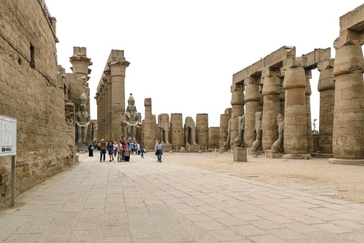 Колоннада Аменхотепа III