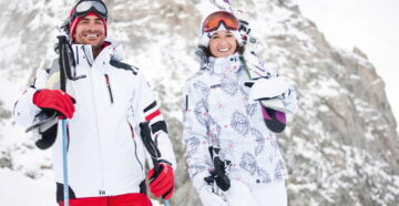 Топ 10 лучших горнолыжных костюмов для мужчин и женщин в 2023 году