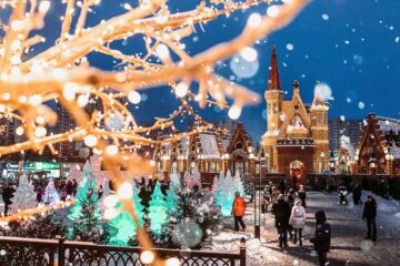 Вы сейчас просматриваете Новогодние ярмарки и мастер-классы: фестиваль «Путешествие в Рождество 2023» проходит в Москве