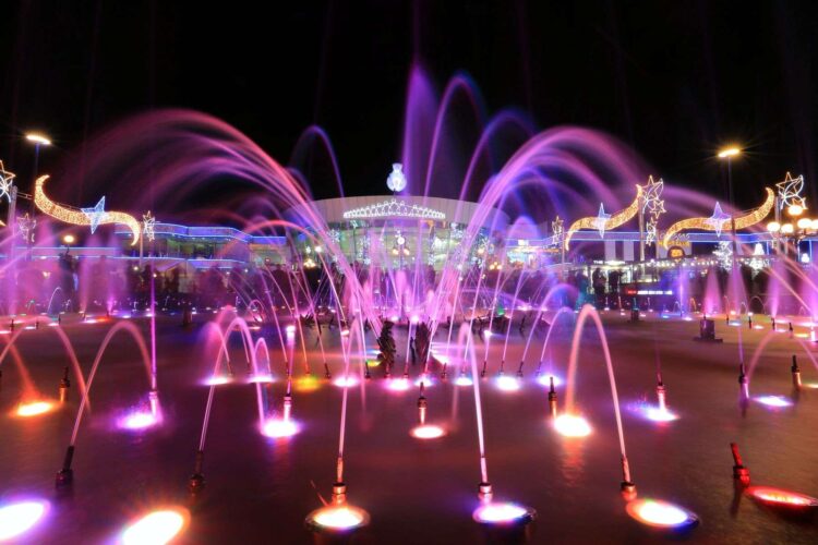 Поющий фонтан на площади Сохо в Шарм-эль-Шейхе