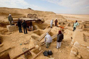 Вы сейчас просматриваете Удачно покопали: в Египте археологи нашли древнеримский город и очень древнюю мумию