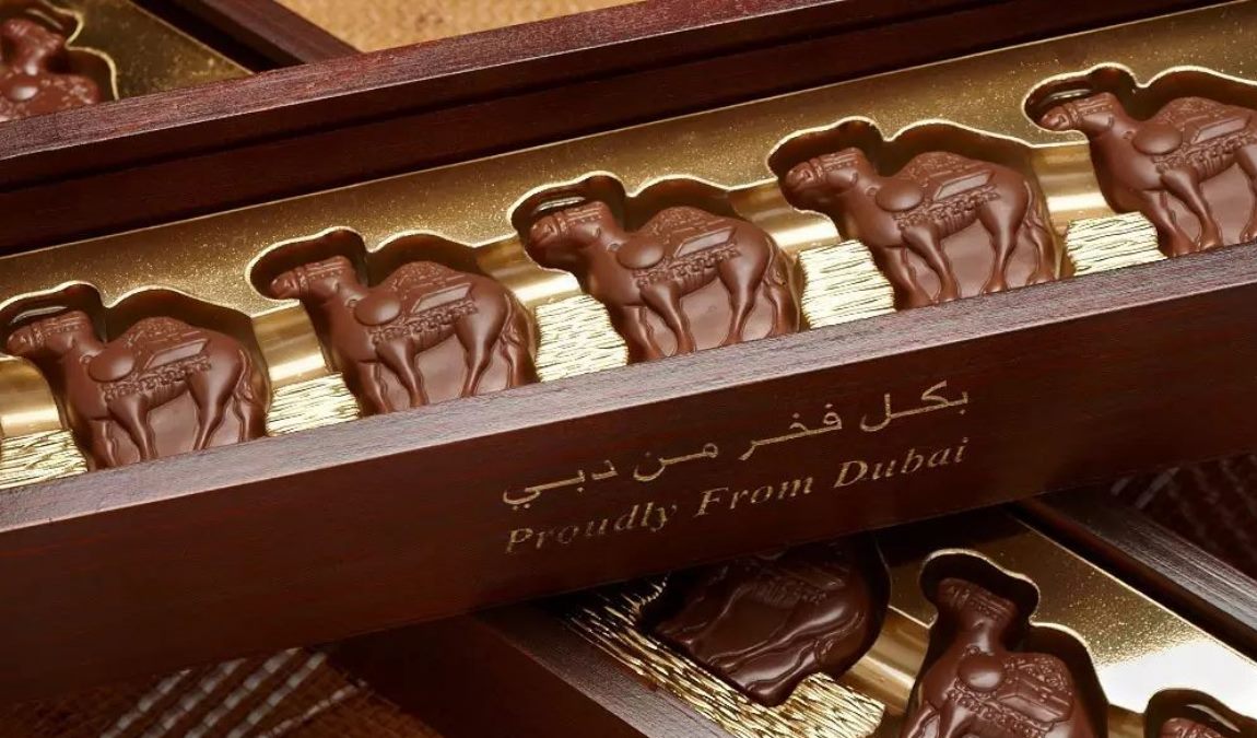 Al choco. Al nassma шоколад Дубай. Шоколад из Дубая al nassma. Шоколад из верблюжьего молока в ОАЭ. Шоколад с верблюжьим молоком Дубай.
