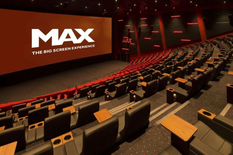 Кинотеатр Vox Max в ТЦ "Дейра Сити Центр"